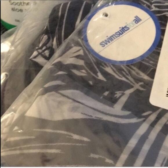 Swimsuits for all black white palm print cover up - Picture 6 of 7